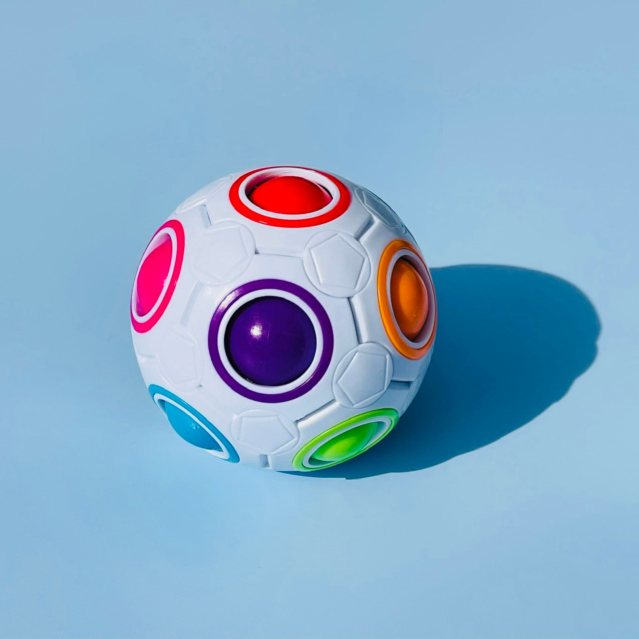 THE PUZZLE BALL