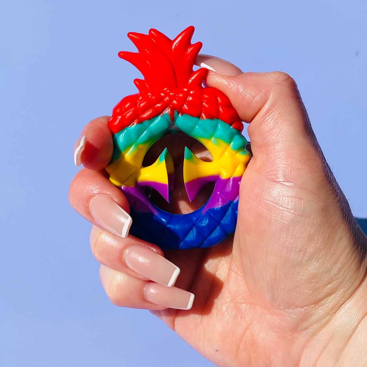 RAINBOW PINEAPPLE SNAP TOY *NEW*